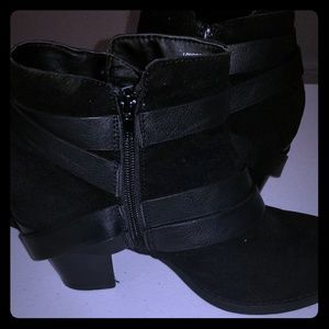 Shoe Dazzle Booties